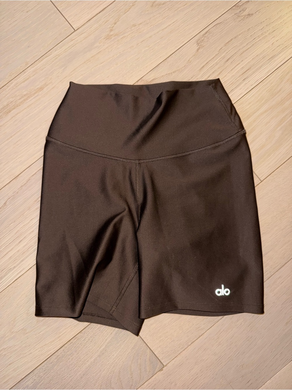 ALO Yoga High-Waist Brown Biker Shorts